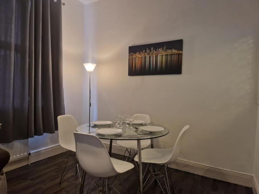 Primos Place - 2 Bedroom In Ashington Ashington  Esterno foto