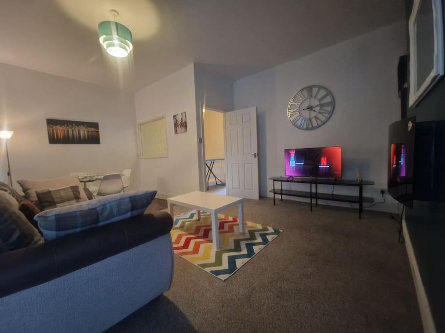 Primos Place - 2 Bedroom In Ashington Ashington  Esterno foto