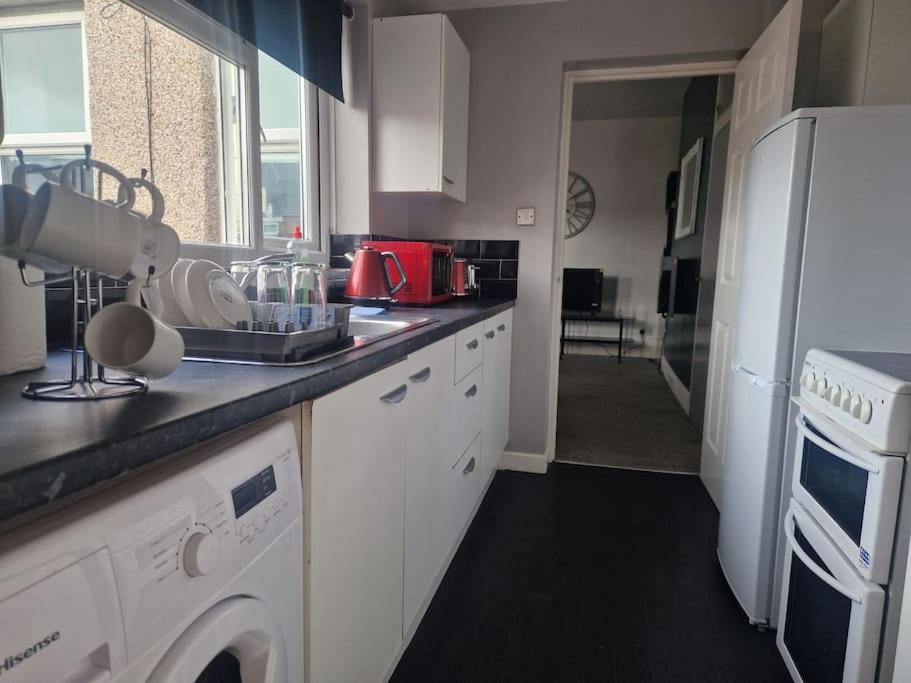 Primos Place - 2 Bedroom In Ashington Ashington  Esterno foto
